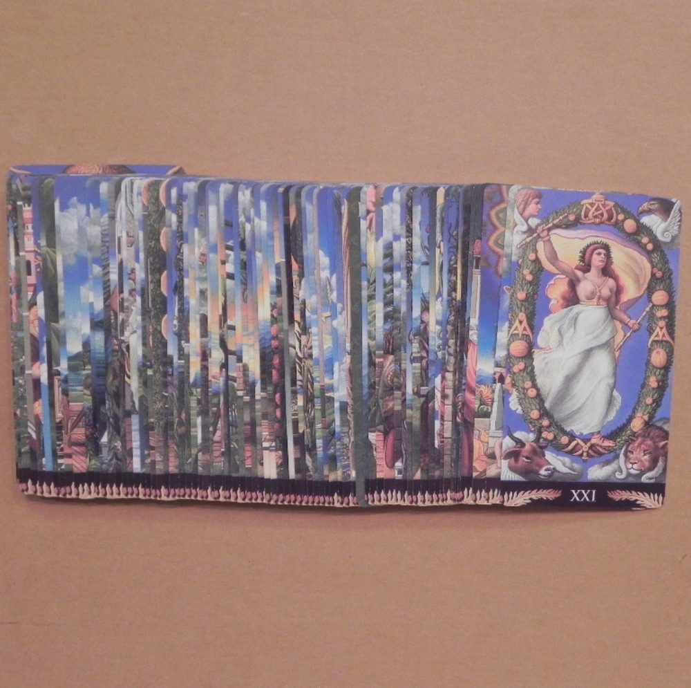 Pre Raphaelite Tarot Deck - Picture 3 of 8